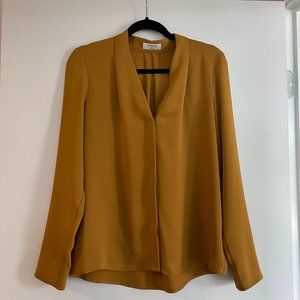 Babaton Power Blouse